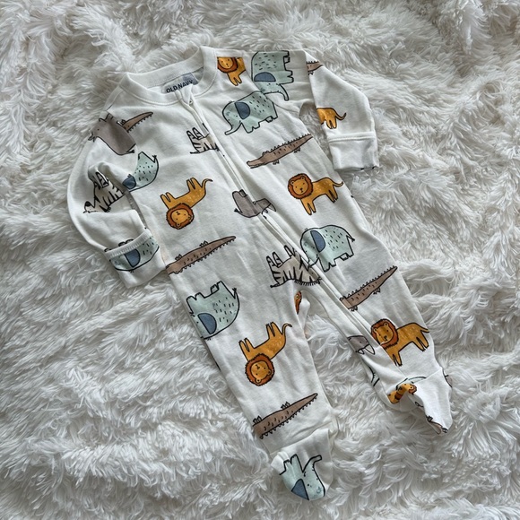 Old Navy Safari Animal Footed Full Zip Sleeper Built in Mittens - Picture 1 of 3